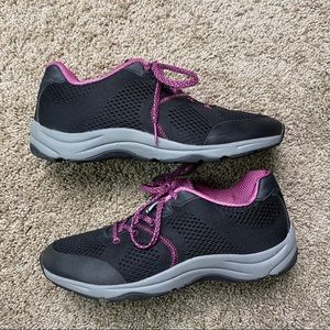 Vionic Active Emerald Walking Shoes Black 9.5